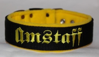 Obojek Amstaff š.5cm černý, žluté písmo+žlutý fleece